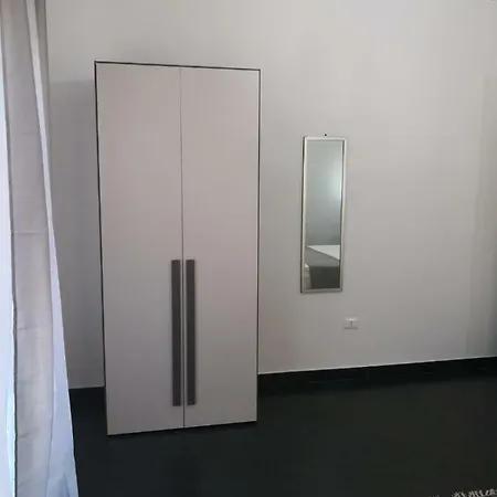 דירה Hermes House טרופאה